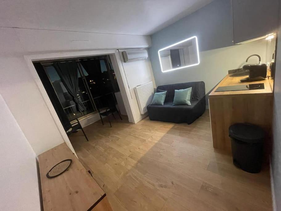 Petit T2 / 4 Couchages Lejlighed Cannes Eksteriør billede
